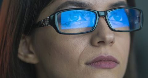 Blue Light Blocking Glasses: Complete Guide to Features, Lens Types, Benefits, and Eye Protection