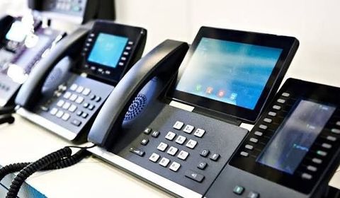 VoIP Phone Systems: Complete Guide to Internet-Based Business Communication