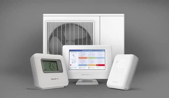 Heat Pump Thermostats: Complete Guide to Types, Features, Compatibility, Installation, and Maintenance
