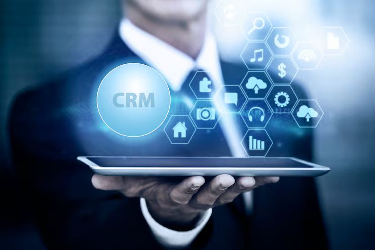 CRM Technology: Complete Guide to Customer Relationship Management